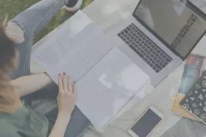 UCAV y SMOWL, una alianza estratégica para la evaluación de exámenes online